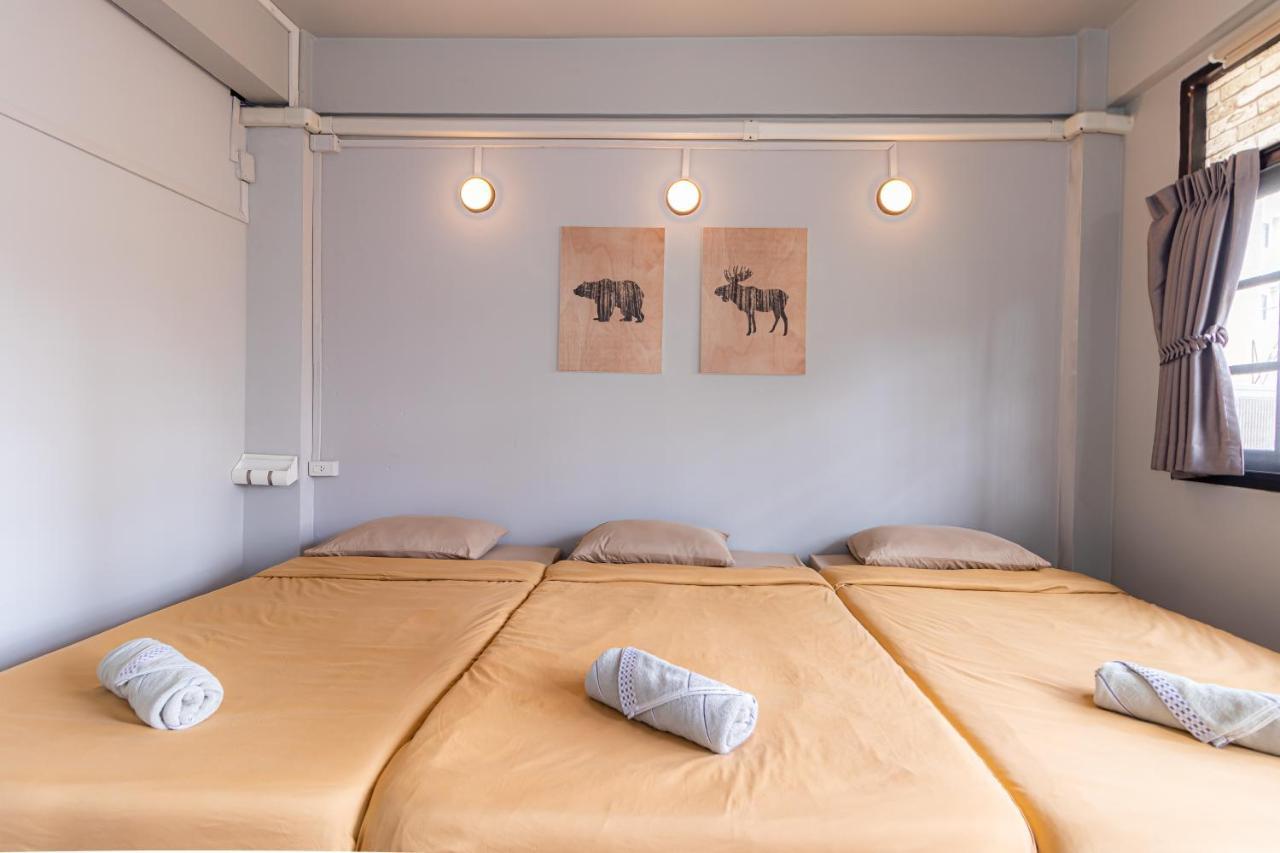 Snoozzze Hostel ใกล้รถไฟฟ้า ย่านบางรัก (Adults Only) Bangkok Ngoại thất bức ảnh